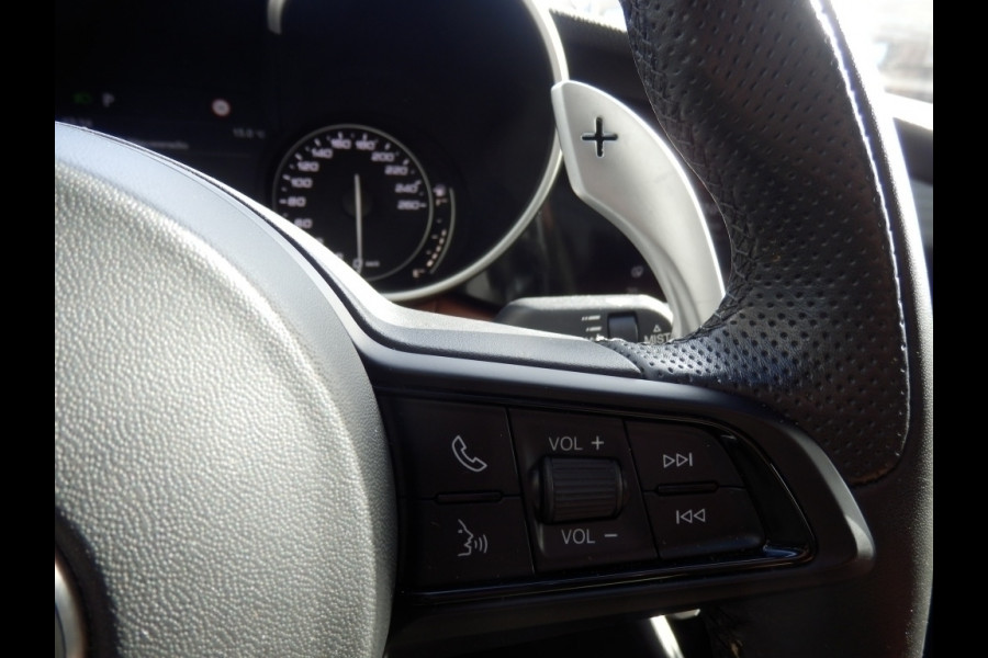 Alfa Romeo Giulia 2.2 Sprint I Automaat I 240 pk* I Schuif/kantel dak I Adp. crui