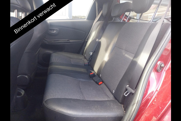 Toyota Yaris 1.5 VVT-i Executive Automaat | Navigatie | 1e eigenaar | Dealer onderhouden | Half Leder |