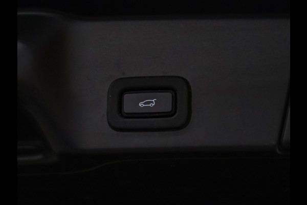 Land Rover Range Rover Evoque 1.5 P300e AWD R-Dynamic HSE [TREKHAAK, SCHUIFKANTELDAK, CAMERA, PDC V+A, APPLE CARPLAY, ANDROID AUTO, MERIDIAN, ELECTRISCHE STOELEN, CRUISE CONTROL, NIEUWSTAAT]