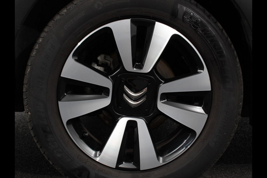 Citroën C3 1.2 PureTech Max Automaat  Airco Navigatie d.m.v.Apple carplay / Android Auto Parksensoren Lichtmetalen Velgen