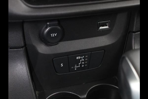 Citroën C3 1.2 PureTech Max Automaat  Airco Navigatie d.m.v.Apple carplay / Android Auto Parksensoren Lichtmetalen Velgen
