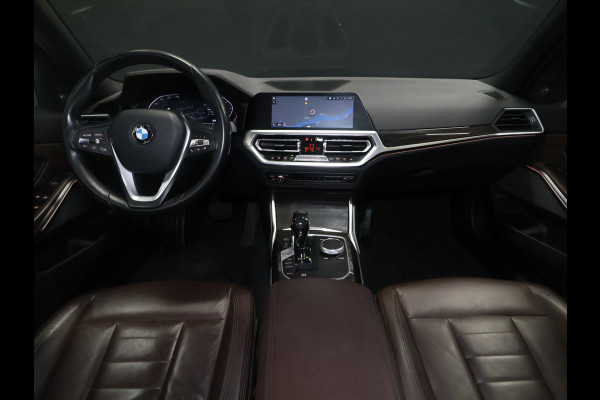 BMW 3 Serie Touring 330i High Executive NW TYPE [APPLE CARPLAY, PDC V+A, CRUISE CONTROL, HARMAN/KARDON, STOELVERWARMING, AUTOMATISCHE ACHTERKLEP, AUTOMATISCHE AIRCO, NIEUWSTAAT]