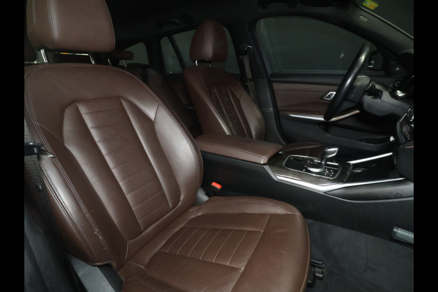 BMW 3 Serie Touring 330i High Executive NW TYPE [APPLE CARPLAY, PDC V+A, CRUISE CONTROL, HARMAN/KARDON, STOELVERWARMING, AUTOMATISCHE ACHTERKLEP, AUTOMATISCHE AIRCO, NIEUWSTAAT]