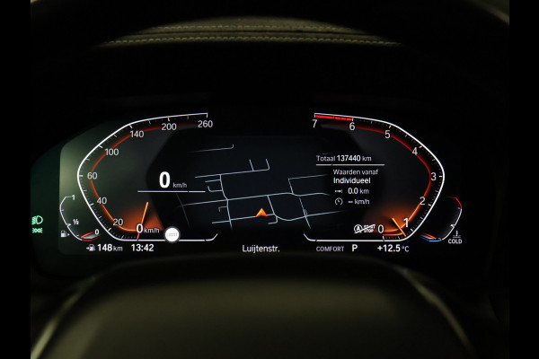 BMW 3 Serie Touring 330i High Executive NW TYPE [APPLE CARPLAY, PDC V+A, CRUISE CONTROL, HARMAN/KARDON, STOELVERWARMING, AUTOMATISCHE ACHTERKLEP, AUTOMATISCHE AIRCO, NIEUWSTAAT]