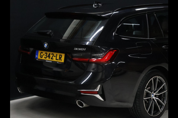 BMW 3 Serie Touring 330i High Executive NW TYPE [APPLE CARPLAY, PDC V+A, CRUISE CONTROL, HARMAN/KARDON, STOELVERWARMING, AUTOMATISCHE ACHTERKLEP, AUTOMATISCHE AIRCO, NIEUWSTAAT]