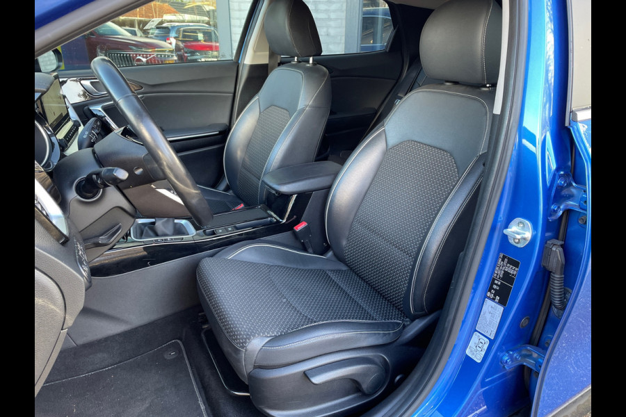 Kia Xceed 1.0 T-GDi DynamicLine | Trekhaak | Navi | Camera | Clima | Parkeersensoren achter