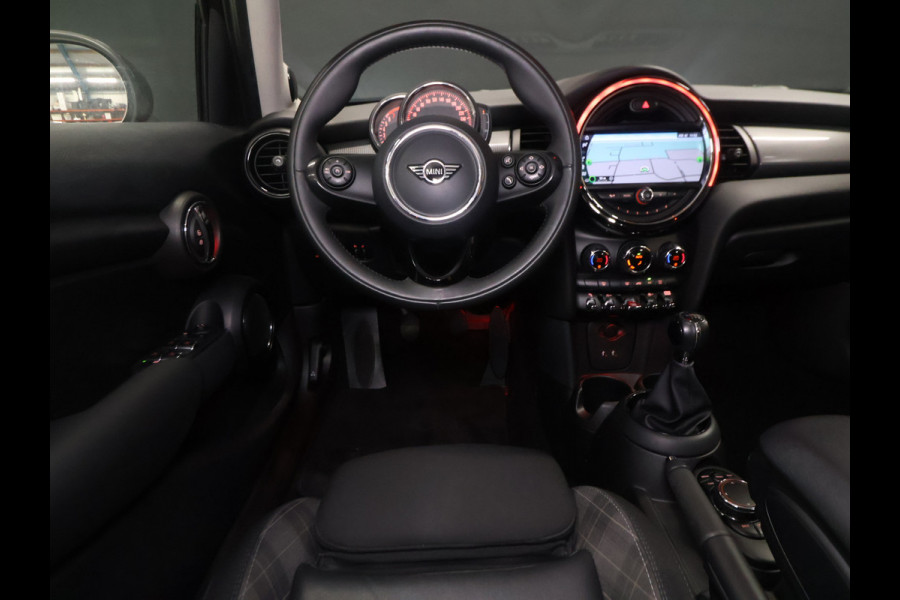MINI Mini 1.5 Cooper Chili [CAMERA, APPLE CARPLAY, LM VELGEN, LED, HARMAN/KARDON, PDC V+A, CRUISE CONTROL, AUTOMATISCHE AIRCO, NIEUWSTAAT]