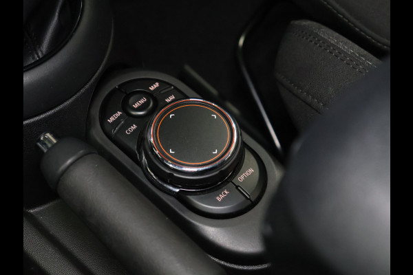 MINI Mini 1.5 Cooper Chili [CAMERA, APPLE CARPLAY, LM VELGEN, LED, HARMAN/KARDON, PDC V+A, CRUISE CONTROL, AUTOMATISCHE AIRCO, NIEUWSTAAT]