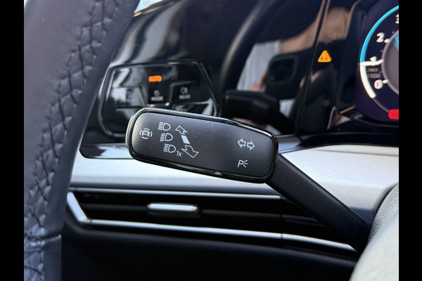 Volkswagen Golf 1.5 TSI Life Business | Memory stoelen | Camera | Full LED | Apple Carplay
