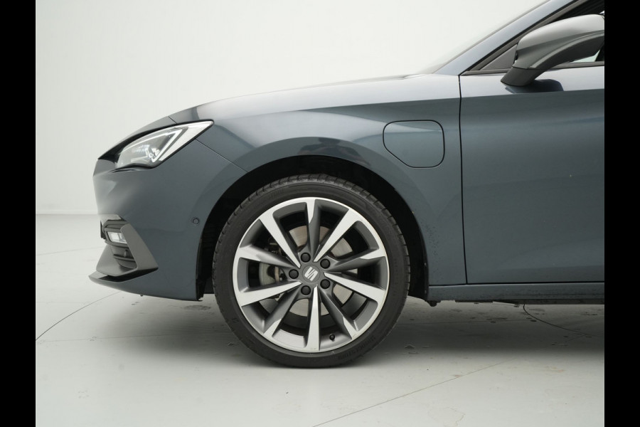 Seat Leon 1.4 TSI eHybrid PHEV 204pk FR Business Intense Panorama Navigatie Stoel/stuurverwarming Keyless Acc 341