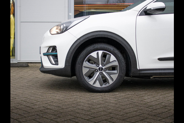 Kia e-Niro DynamicLine 64 kWh | Keyless | Camera | Navigatie | Carplay | DAB+ |