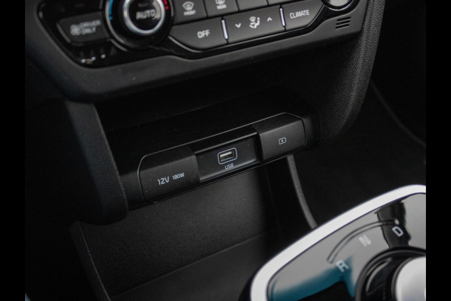 Kia e-Niro DynamicLine 64 kWh | Keyless | Camera | Navigatie | Carplay | DAB+ |