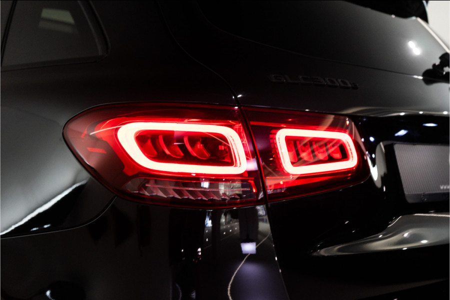 Mercedes-Benz GLC 300e 4MATIC AMG 320PK | Pano | Sfeer | Leder | Stoelverw.+vent. | 12 MND Garantie