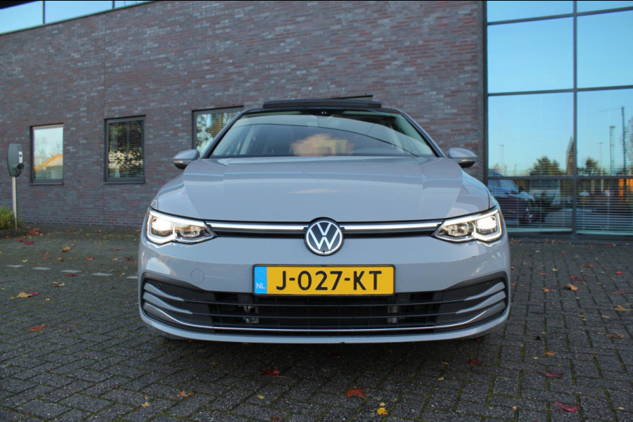 Volkswagen Golf 1.5 eTSI Style