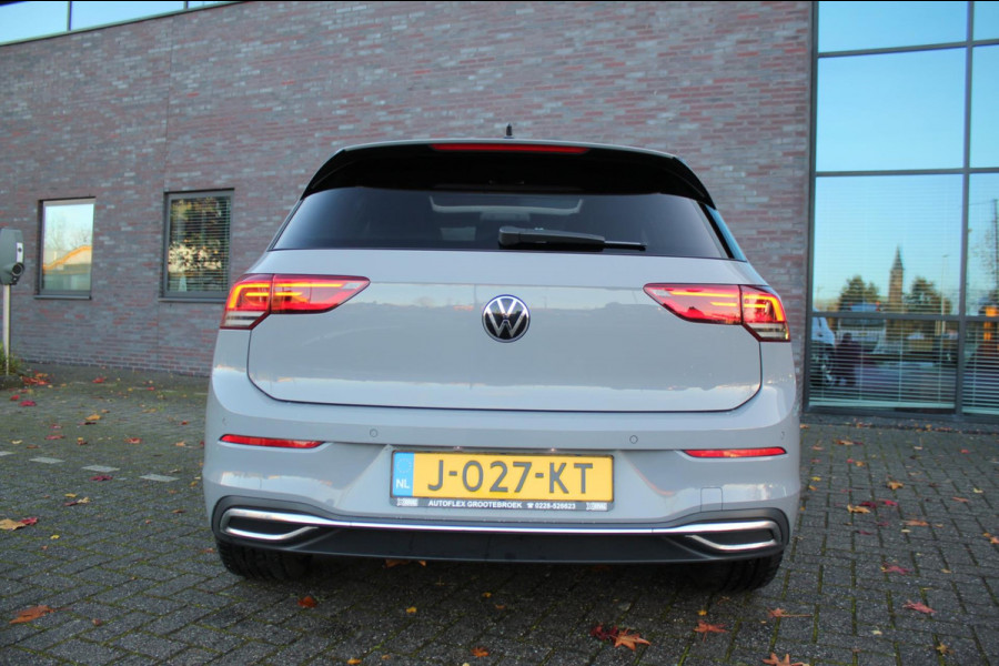 Volkswagen Golf 1.5 eTSI Style