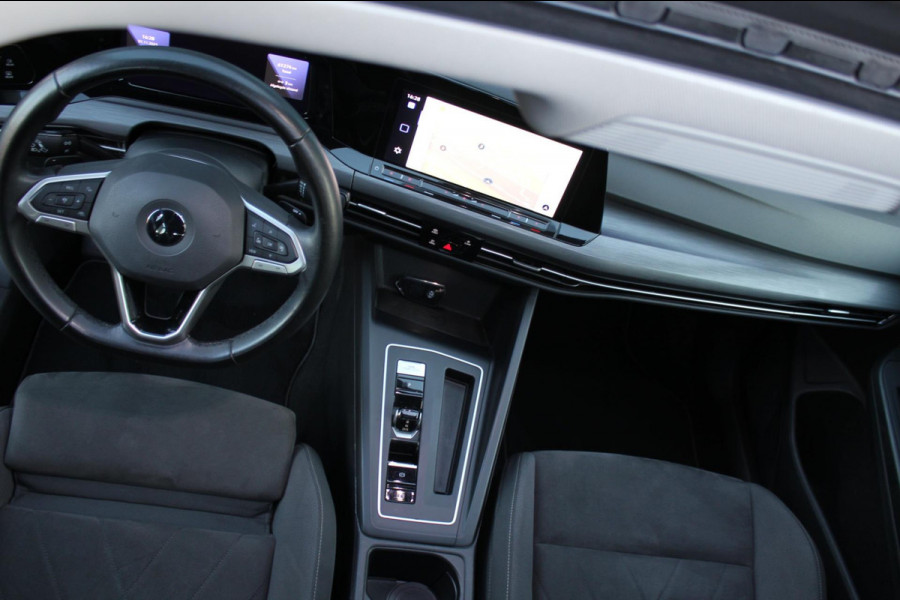 Volkswagen Golf 1.5 eTSI Style