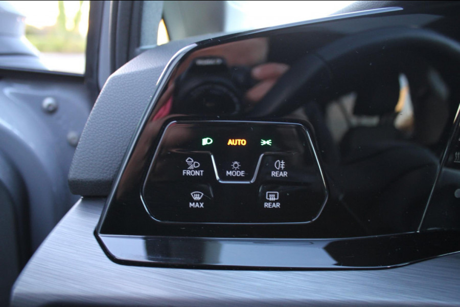 Volkswagen Golf 1.5 eTSI Style