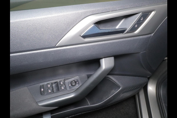 Volkswagen Polo 1.0 TSI Comfortline 95 pk | Navigatie | Parkeersensoren | Adaptieve cruise control | Apple Carplay/Android Auto |
