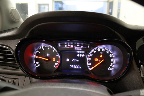 Opel KARL 1.0 Rocks Online Edition