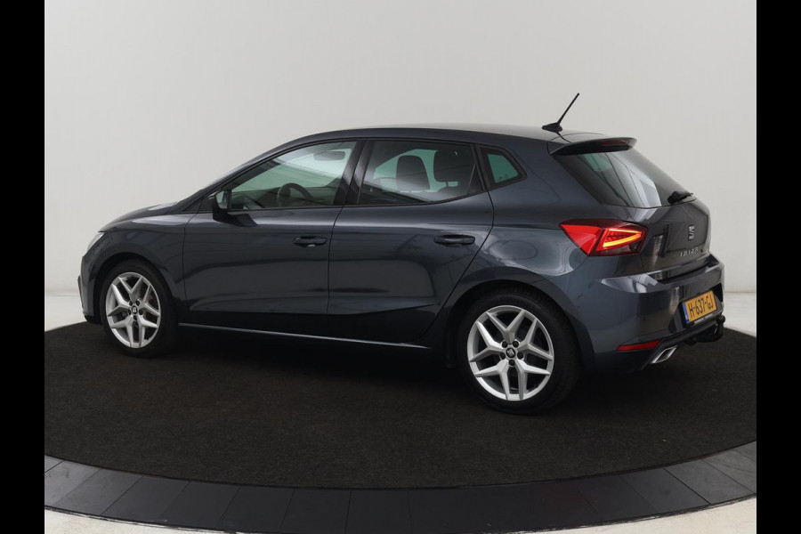 Seat Ibiza 1.0 TSI FR Intense | Trekhaak | Camera | Carplay | Navigatie | Climate control | Parkeerhulp | Cruise control