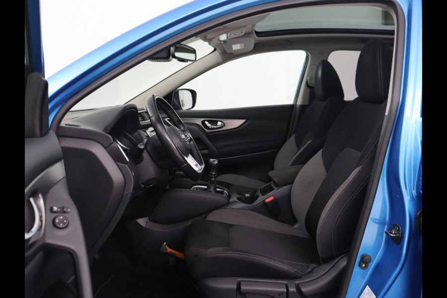 Nissan QASHQAI 1.2 N-Connecta | Panoramadak | Trekhaak | 360 Camera | Navigatie | Keyless | Climate control | Cruise control