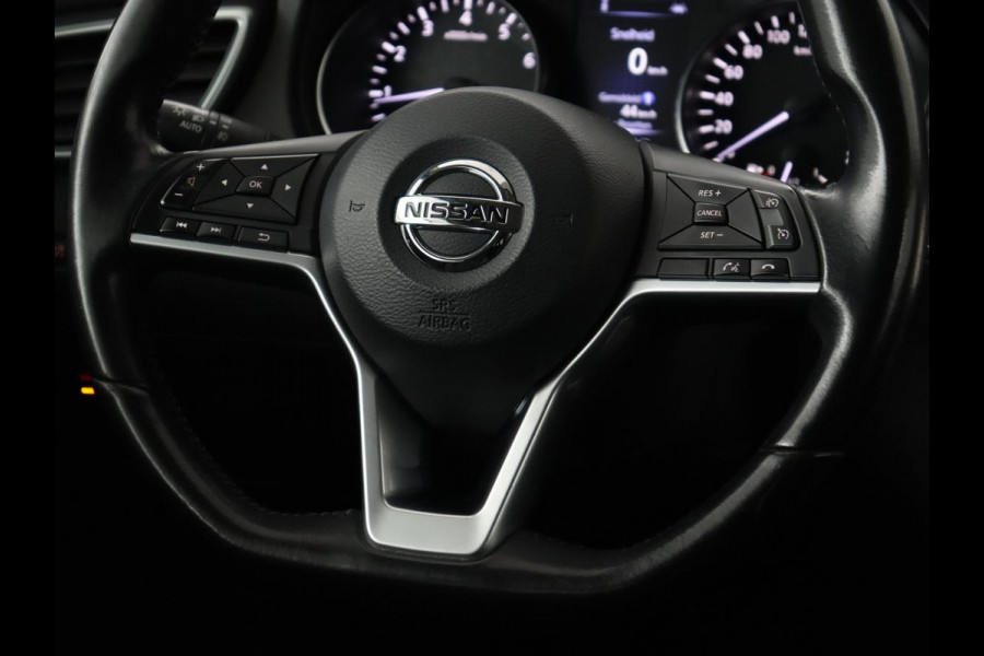 Nissan QASHQAI 1.2 N-Connecta | Panoramadak | Trekhaak | 360 Camera | Navigatie | Keyless | Climate control | Cruise control