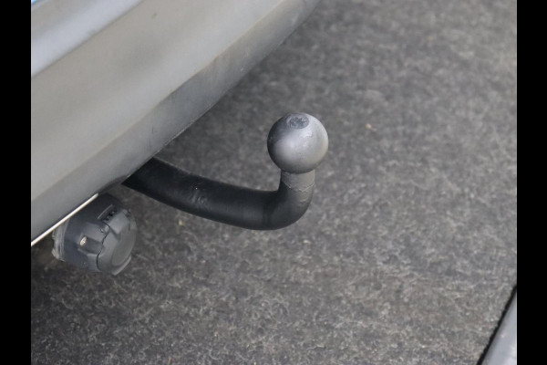 Nissan QASHQAI 1.2 N-Connecta | Panoramadak | Trekhaak | 360 Camera | Navigatie | Keyless | Climate control | Cruise control