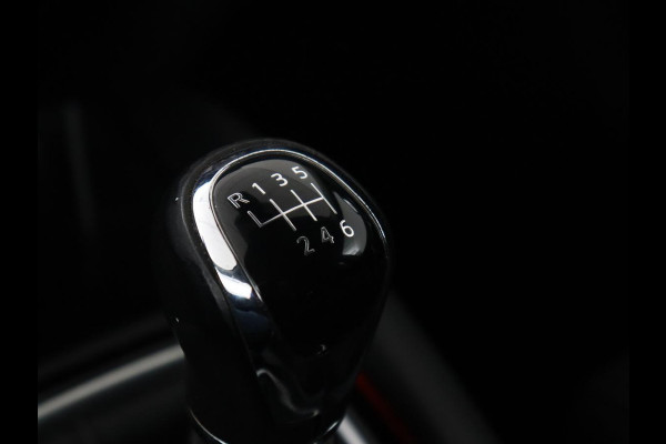 Nissan QASHQAI 1.2 N-Connecta | Panoramadak | Trekhaak | 360 Camera | Navigatie | Keyless | Climate control | Cruise control