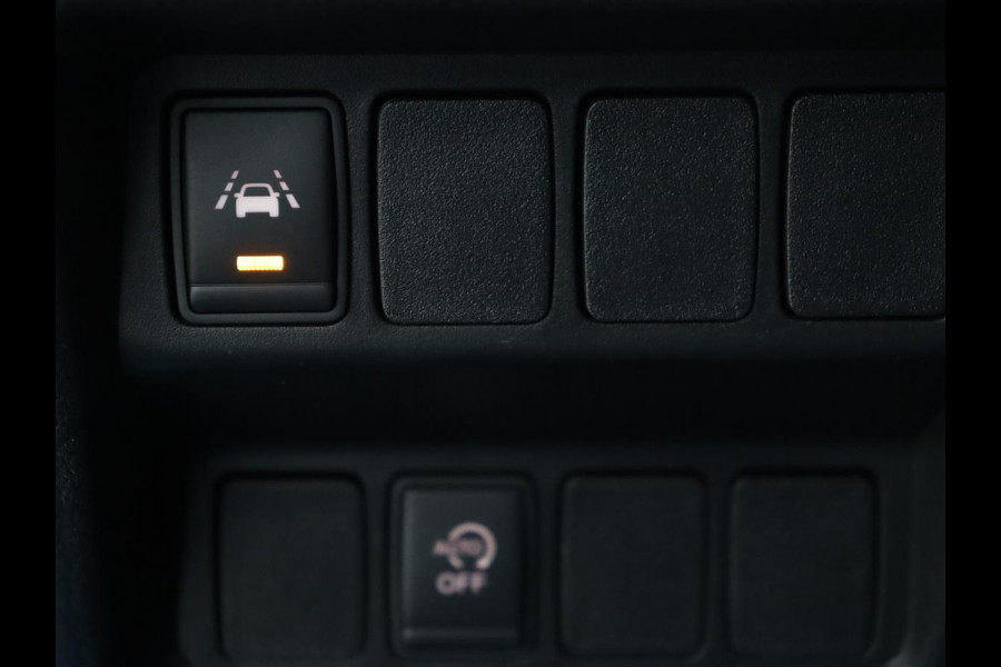 Nissan QASHQAI 1.2 N-Connecta | Panoramadak | Trekhaak | 360 Camera | Navigatie | Keyless | Climate control | Cruise control