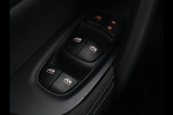 Nissan QASHQAI 1.2 N-Connecta | Panoramadak | Trekhaak | 360 Camera | Navigatie | Keyless | Climate control | Cruise control