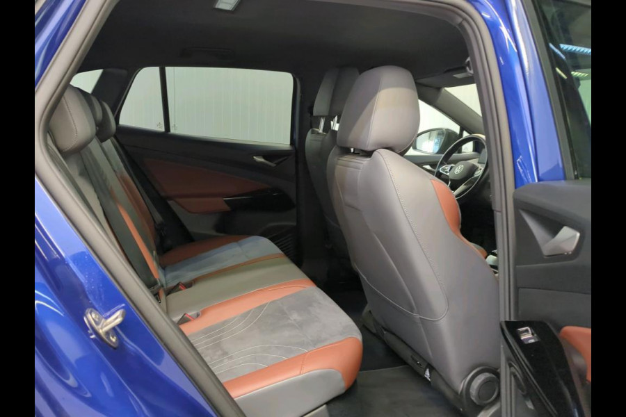 Volkswagen ID.4 First 77 kWh | Trekhaak | Camera | Carplay | Navi |