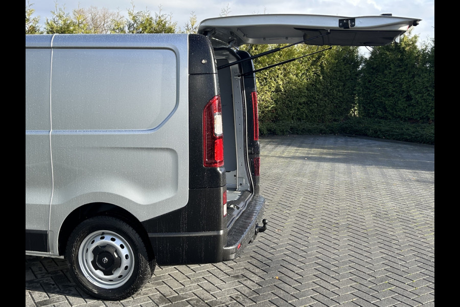 Opel Vivaro 1.6 CDTI 126 PK / L1H1 / 1e EIG. / TREKHAAK / ACHTERKLEP / AIRCO / CRUISE / NAVI / CAMERA / BLUETOOTH