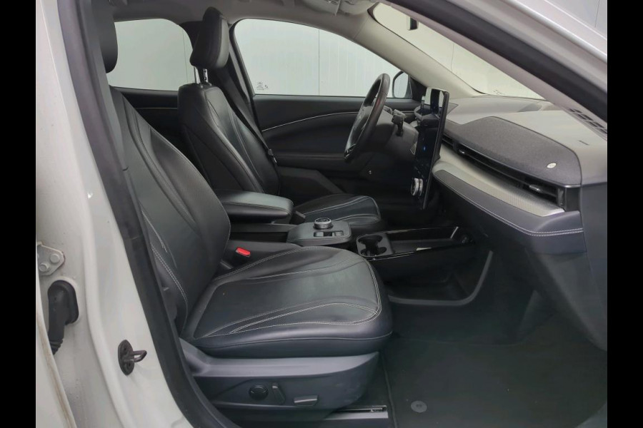Ford Mustang Mach-E Aut. 75 kWh | Panorama | Leder | Navi | B&O Sound | 360 Camera |