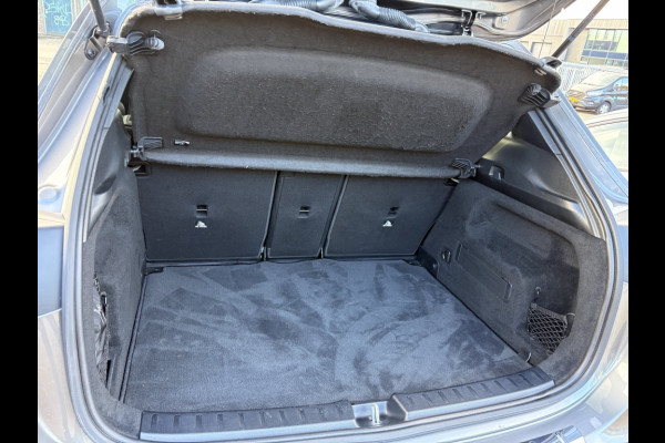 Mercedes-Benz GLA 250 e Progressive