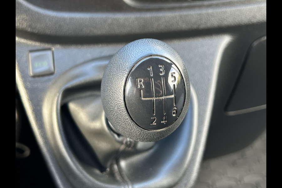 Opel Vivaro 1.6 CDTI 126 PK / L1H1 / 1e EIG. / TREKHAAK / ACHTERKLEP / AIRCO / CRUISE / NAVI / CAMERA / BLUETOOTH