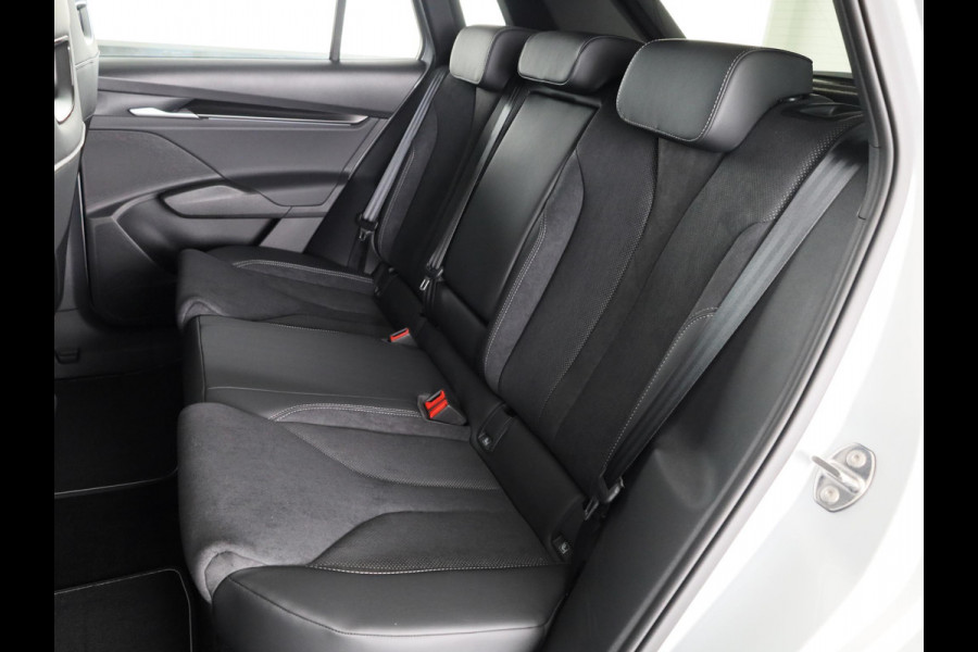 Škoda Elroq 60 Sportline 204 pk Adaptive Cruise | Blind Spot | Stoelverwarming