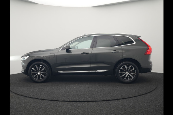 Volvo XC60 T8 Twin Engine AWD Inscription Plug In Hybrid 391pk Dealer O.H. PHEV | Trekhaak Af Fabriek | Panodak | Adaptive Cruise | Camera | Harman & Kardon | Lederen Sportstoelen Memory & Verwarmd | 19"L.M | Apple Carplay | Blis | Navigatie | DAB |