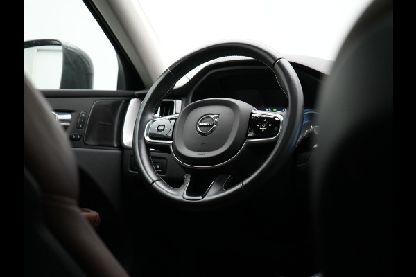 Volvo XC60 T8 Twin Engine AWD Inscription Plug In Hybrid 391pk Dealer O.H. PHEV | Trekhaak Af Fabriek | Panodak | Adaptive Cruise | Camera | Harman & Kardon | Lederen Sportstoelen Memory & Verwarmd | 19"L.M | Apple Carplay | Blis | Navigatie | DAB |