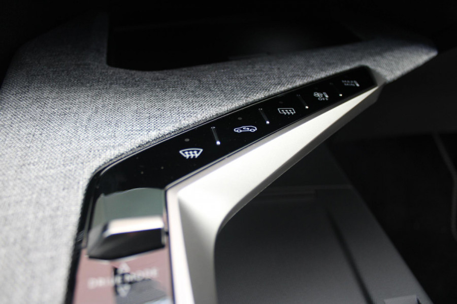 Peugeot E-3008 GT 325PK LAUNCH EDITION DUAL MOTOR 73KWH | PANORAMISCH SCHUIF / KANTELDAK | PREMIUM HIFI FOCAL | LEDEREN BEKLEDING NAPPA | ELEKTRISCH VERSTELBARE VOOR STOELEN, MET GEHEUGENFUNCTIE OP BESTUURDERSSTOEL | STOEL VERWARMING | STOEL MASAGE | STOEL VENTILATIE | ACHTERBANK VERWARMING | STUUR VERWARMING | WARMTE POMP | ALARM SYSTEEM | DRAADLOOS APPLE CARPLAY / ANDROID AUTO | DRAADLOZE TELEFOONLADER | VISIOPARK 360° HD CAMERA'S | DRIVE ASSIST 2.0 SEMI-AUTONOOMRIJDEN |