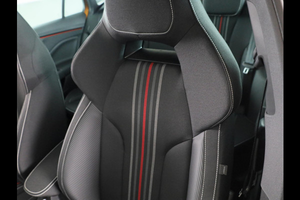 Škoda Kamiq Monte Carlo 1.0 TSI 115 pk 7 versn. DSG | 18 inch | Blind Spot | Navigatie | Adaptive Cruise | Panoramadak | Stoelverwarming |