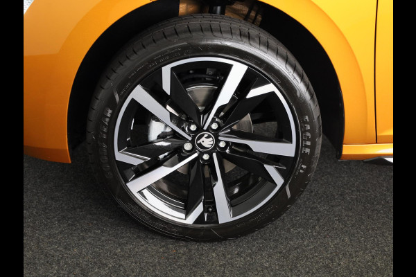 Škoda Kamiq Monte Carlo 1.0 TSI 115 pk 7 versn. DSG | 18 inch | Blind Spot | Navigatie | Adaptive Cruise | Panoramadak | Stoelverwarming |