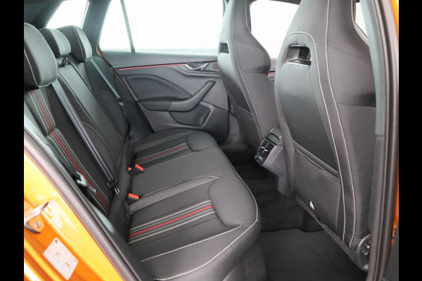 Škoda Kamiq Monte Carlo 1.0 TSI 115 pk 7 versn. DSG | 18 inch | Blind Spot | Navigatie | Adaptive Cruise | Panoramadak | Stoelverwarming |