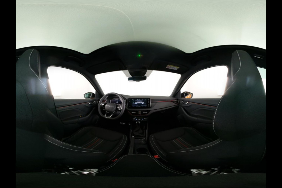 Škoda Kamiq Monte Carlo 1.0 TSI 115 pk 7 versn. DSG | 18 inch | Blind Spot | Navigatie | Adaptive Cruise | Panoramadak | Stoelverwarming |