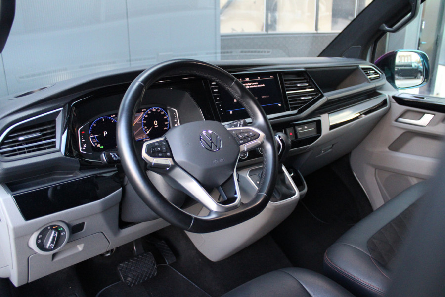 Volkswagen Transporter 2.0 TDI L2H1 28 Bulli 150pk - 20 Inch - Camera - Trekhaak - Leder - ACC - LED - Rijklaar