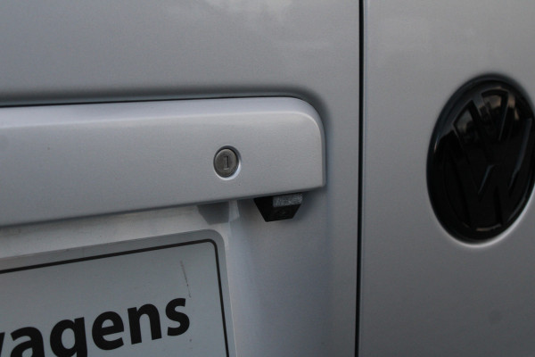 Volkswagen Transporter 2.0 TDI L2H1 28 Bulli 150pk - 20 Inch - Camera - Trekhaak - Leder - ACC - LED - Rijklaar