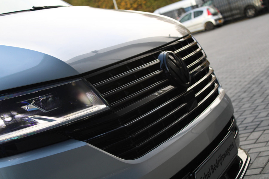 Volkswagen Transporter 2.0 TDI L2H1 28 Bulli 150pk - 20 Inch - Camera - Trekhaak - Leder - ACC - LED - Rijklaar