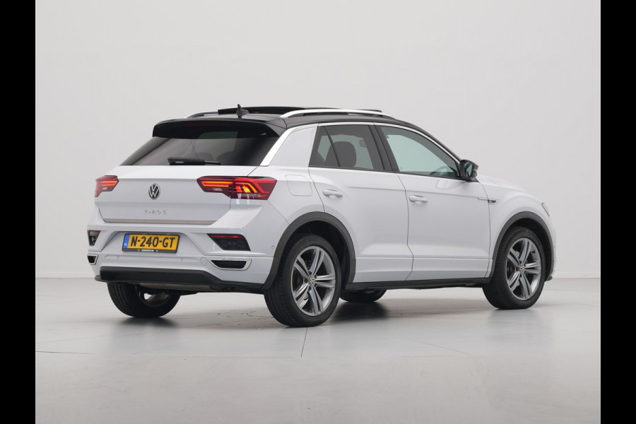 Volkswagen T-Roc 1.5 TSI 150pk DSG Sport Business R Panorama Camera Acc Side/Laneassist Carplay Beats 270