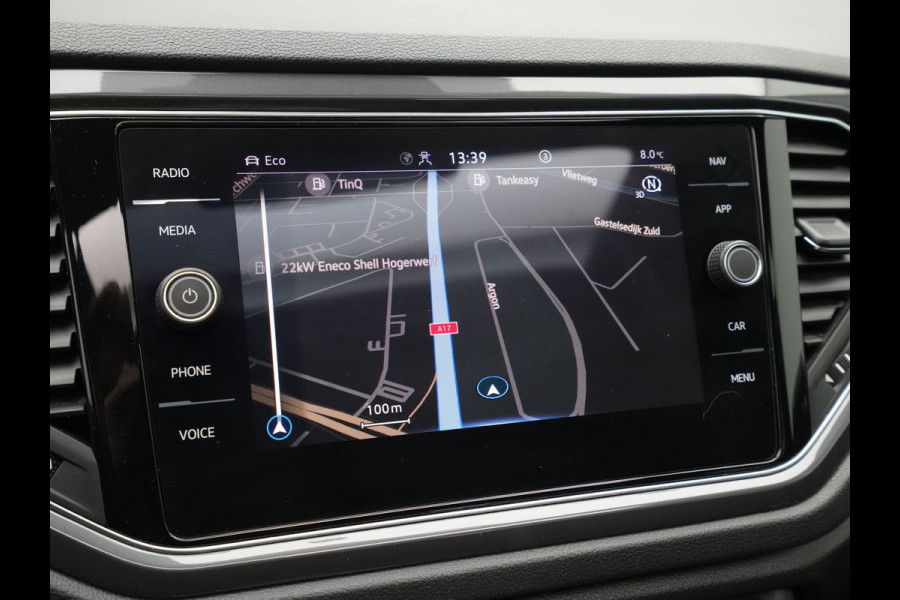 Volkswagen T-Roc 1.5 TSI 150pk DSG Sport Business R Panorama Camera Acc Side/Laneassist Carplay Beats 270