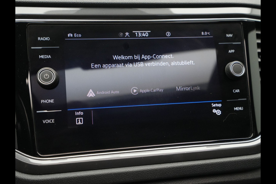 Volkswagen T-Roc 1.5 TSI 150pk DSG Sport Business R Panorama Camera Acc Side/Laneassist Carplay Beats 270