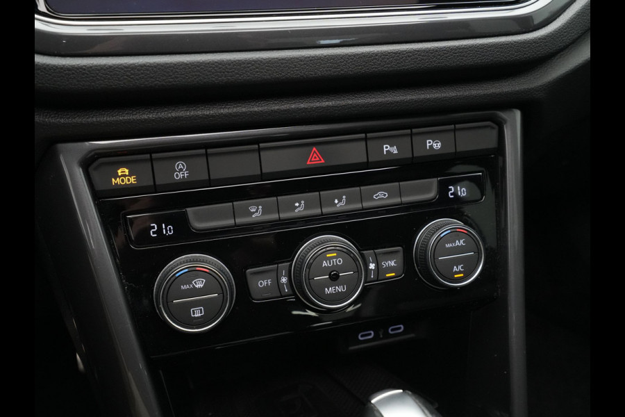 Volkswagen T-Roc 1.5 TSI 150pk DSG Sport Business R Panorama Camera Acc Side/Laneassist Carplay Beats 270